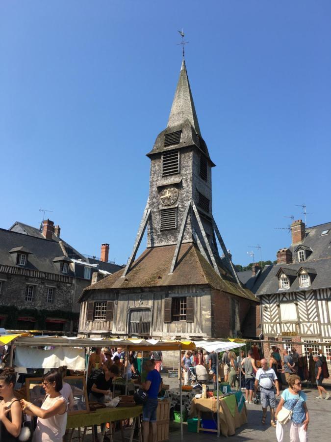 Au Coeur De Sainte Catherine Honfleur Esterno foto