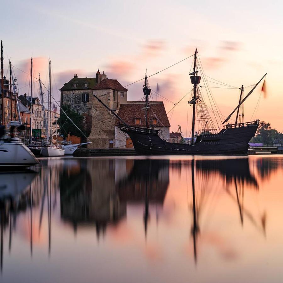 Au Coeur De Sainte Catherine Honfleur Esterno foto